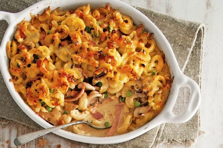 Макароны в духовке рецепт с фото Creamy bacon and mushroom pasta bake Recipe Bacon mushroom pasta, Mushroom pasta