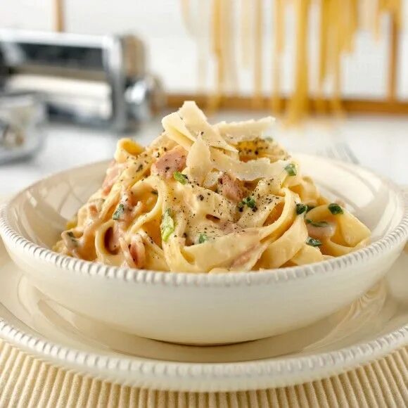 Макароны в сливочном соусе фото Fettuccine Alla Carbonara myfoodbook with KitchenAid Recipe Carbonara recipe, Ki