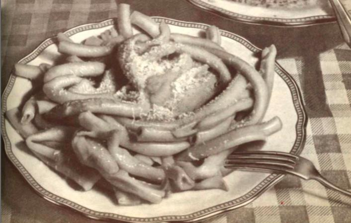 Макароны в ссср фото Серые слипшиеся макароны в советской столовой, которые с содроганием вспоминают 