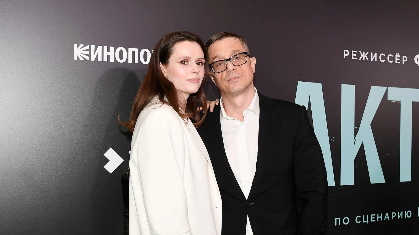Макаров личная жизнь фото Звезда сериала "Кадетство" Александр Головин женился РБК Life