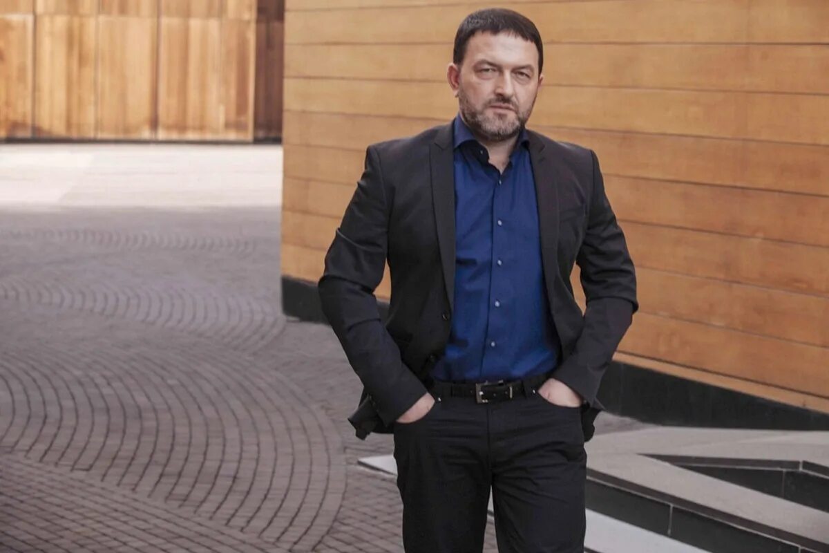 Макаров певец фото Официальный сайт Дмитрий Макаров. Заказать Дмитрий Макаров. Пригласить Дмитрий М