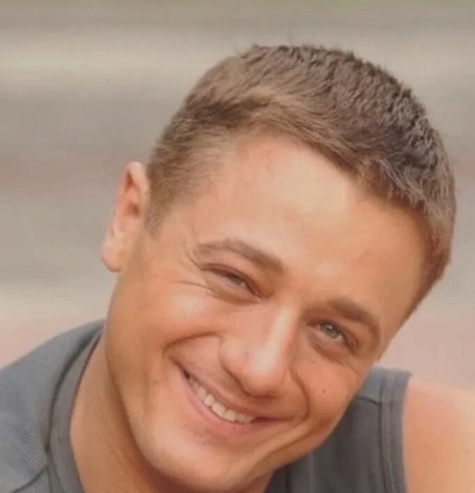 Макаров сейчас фото Алексей Макаров - дарынды актер. Ол сізге әсер ете ме? 2024 33 квадратных метра 