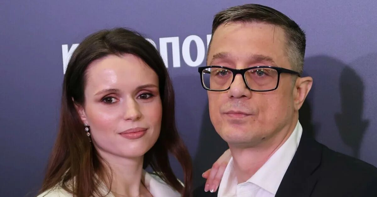 Макаров сейчас фото Тайно женился на стюардессе: Алексей Макаров рассекретил избранницу, которая мол
