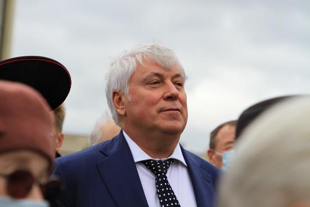 Макаровец тула фото Депутаты областной Думы почтили память Николая Макаровца - Новости компаний Тулы