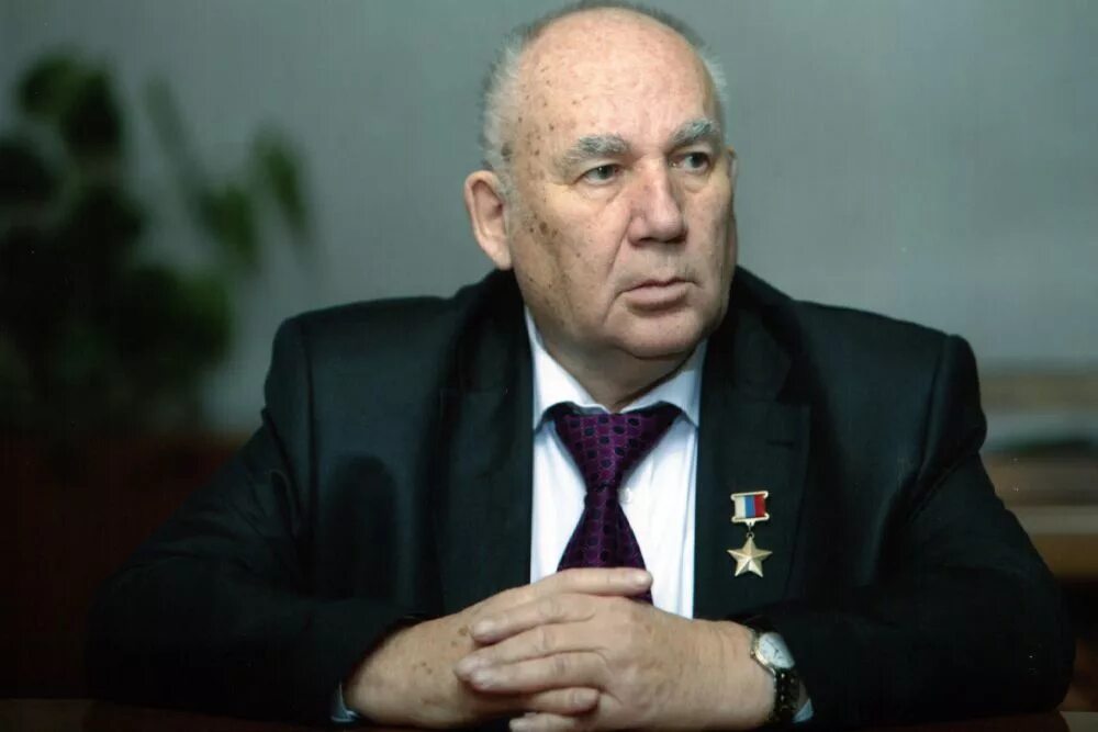 Макаровец тула фото В Туле умер создатель систем залпового огня "Смерч" и "Торнадо" - Российская газ
