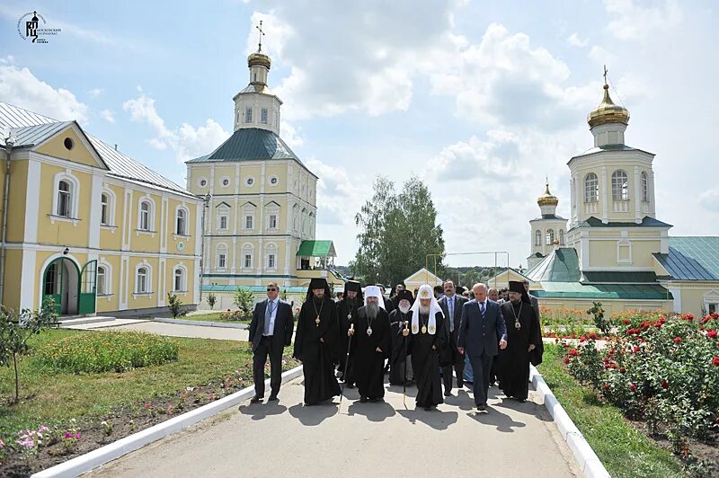 Макаровский монастырь саранск фото Первосвятительский визит в Мордовию. Посещение Иоанно-Богословского Макаровского