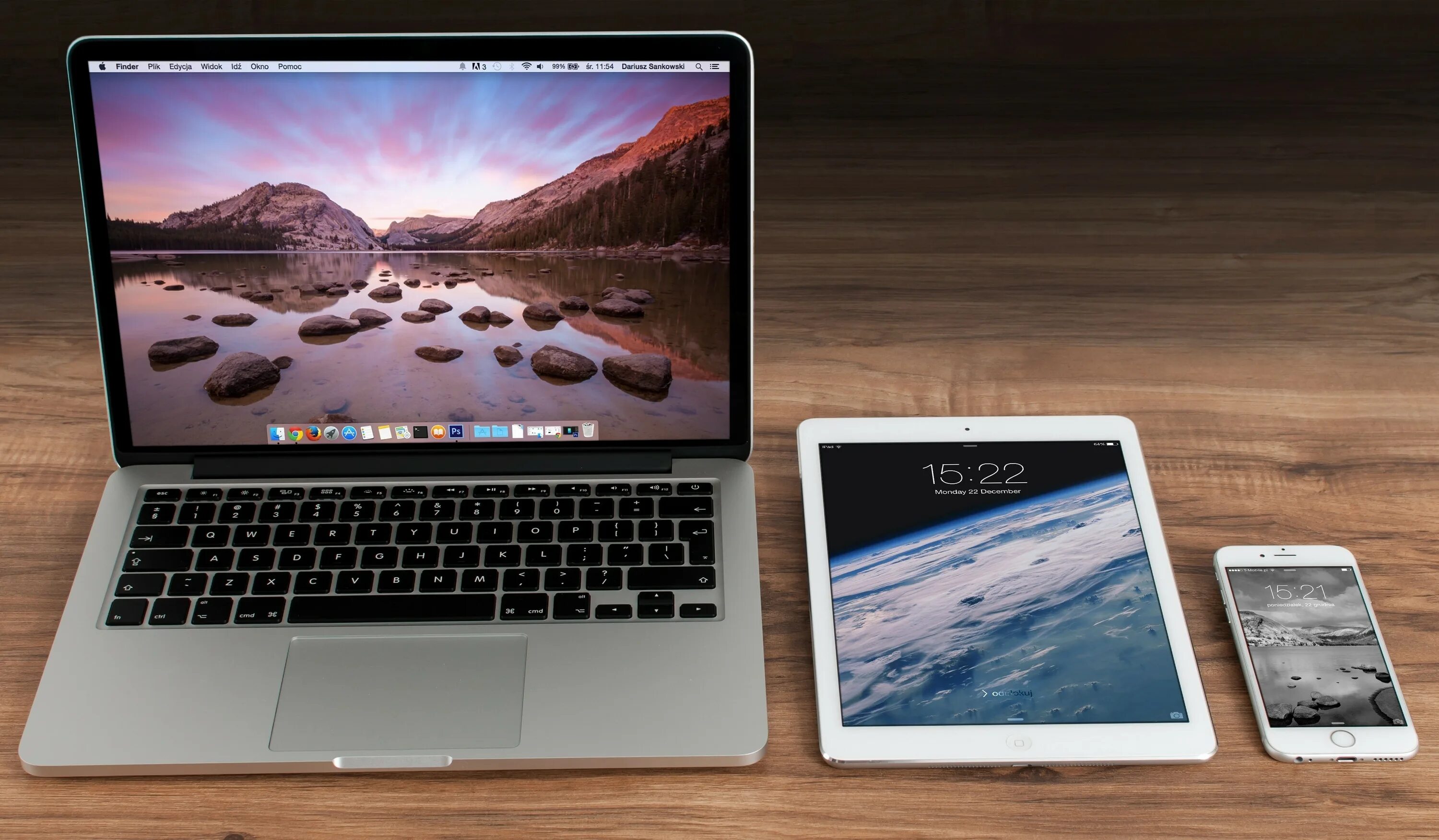 Макбук айфон фото Зачем нужна буква "i" в iPhone и других названиях продуктов Apple? ichip.ru