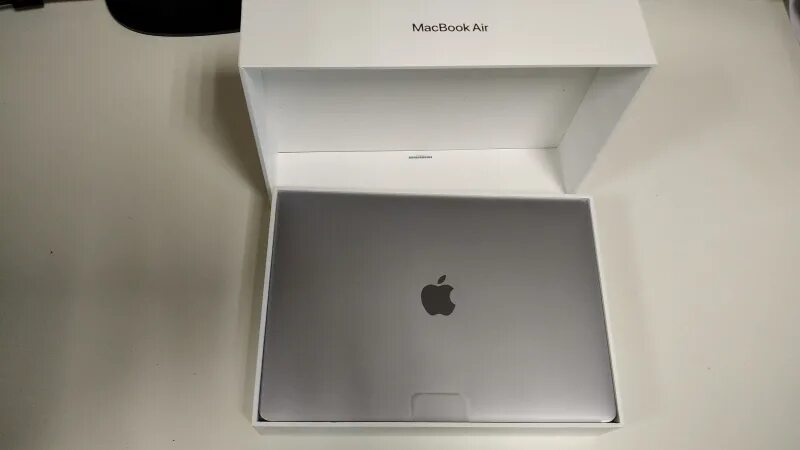 Макбук серый космос фото Обзор от покупателя на Ноутбук APPLE MacBook Air 13"/Apple M1 chip 8-core GPU/8G