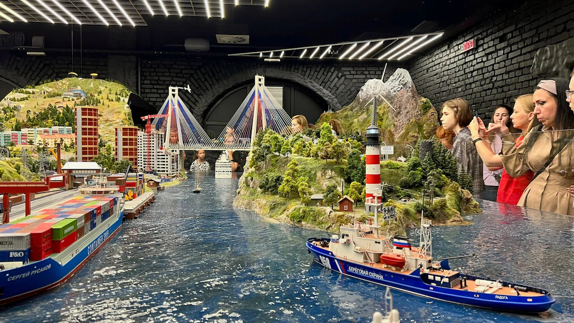 Макет россия фото Grand Maket Rossiya: How a Russia miniature park was created in St. Petersburg -