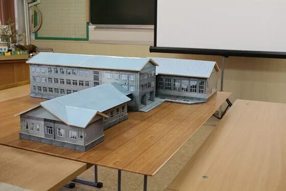 Макет школы фото В музее - новый макет школы - 24 Сентября 2018 - Музей "История школы" Чарышской