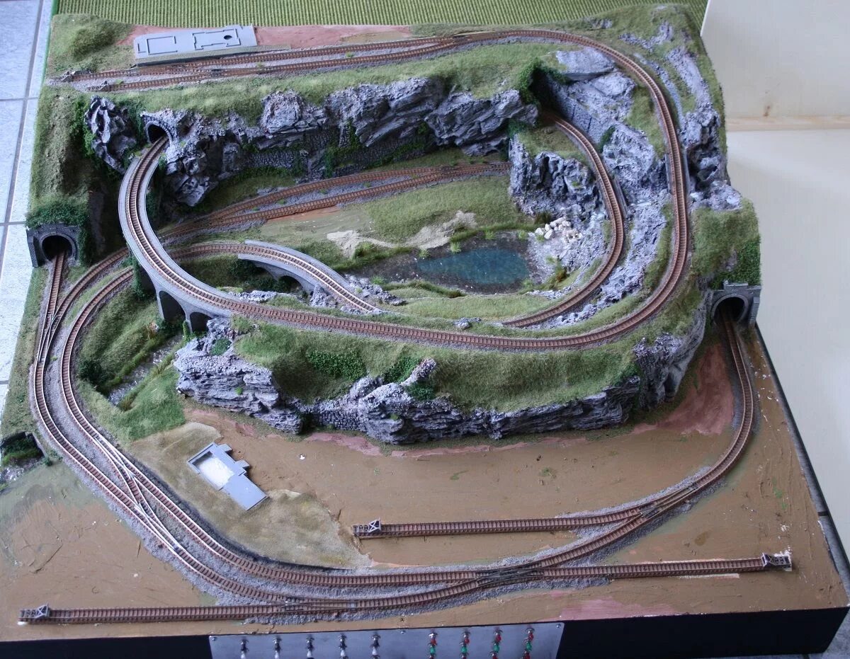 Макеты железных дорог фото Modellbahn, Modellbahnanlage, Modelleisenbahn gleispläne
