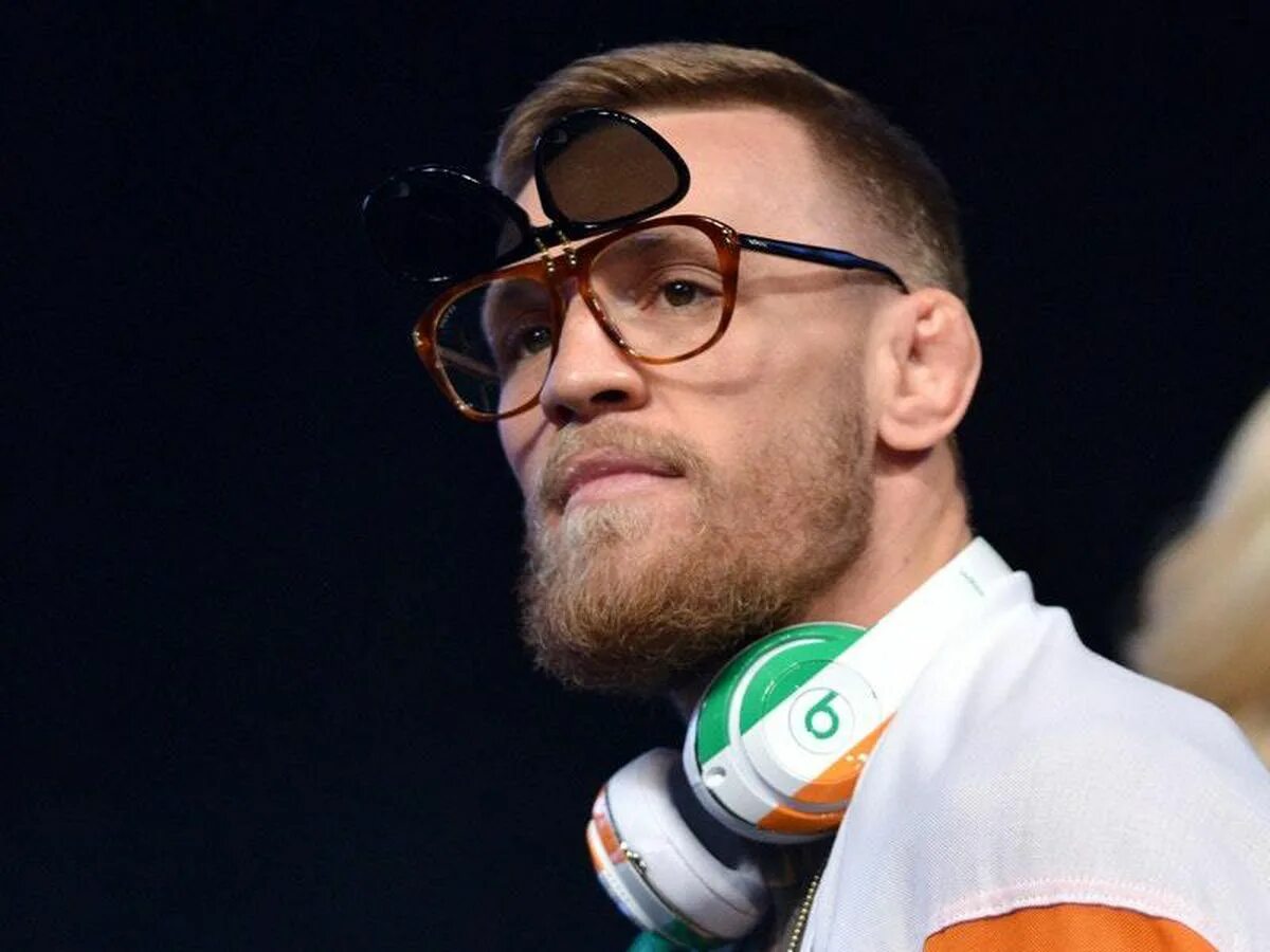 Макгрегор в очках фото 21 Likes, 1 Comments - Conor Mcgregor 742
