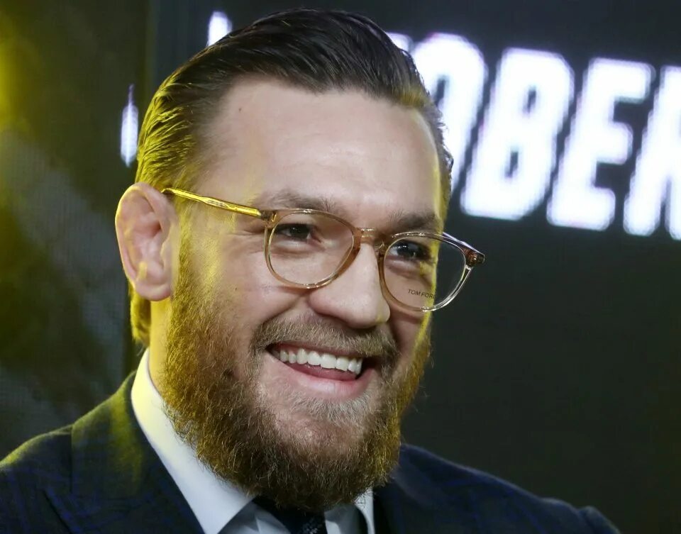 Макгрегор в очках фото Conor McGregor announces UFC return will happen on January 18 in Las Vegas…but h