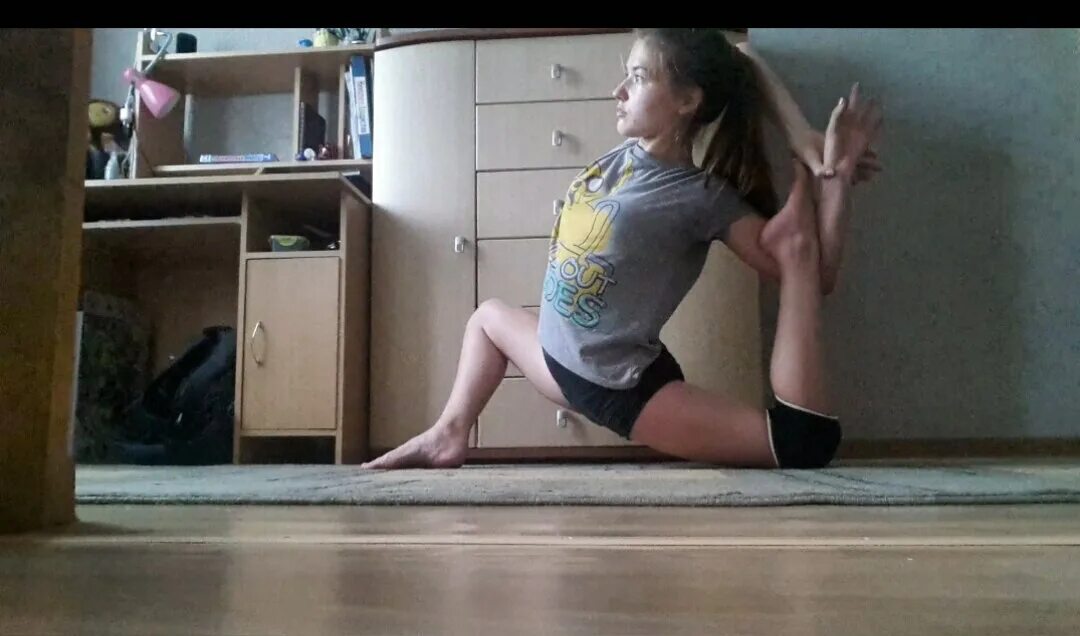 Макгрегорс красная ул 65 фото и видео The game is called "Repeat if you can". ☑ Vote: 1. Lera Nikolaeva https://pp.use