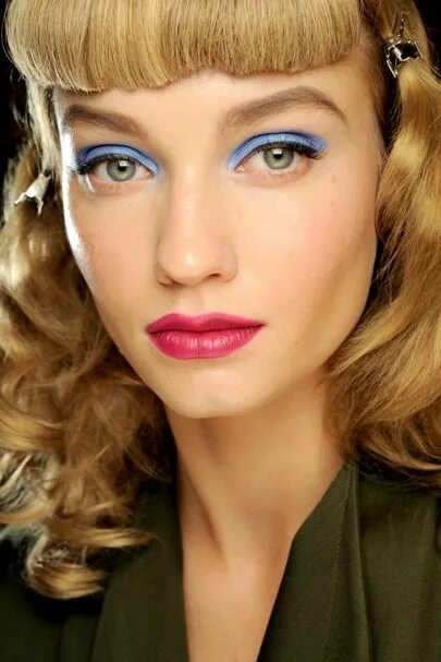 Макияж 00 х годов Christian Dior: Beauty Tribute Vintage makeup looks, Catwalk makeup, Fashion sho