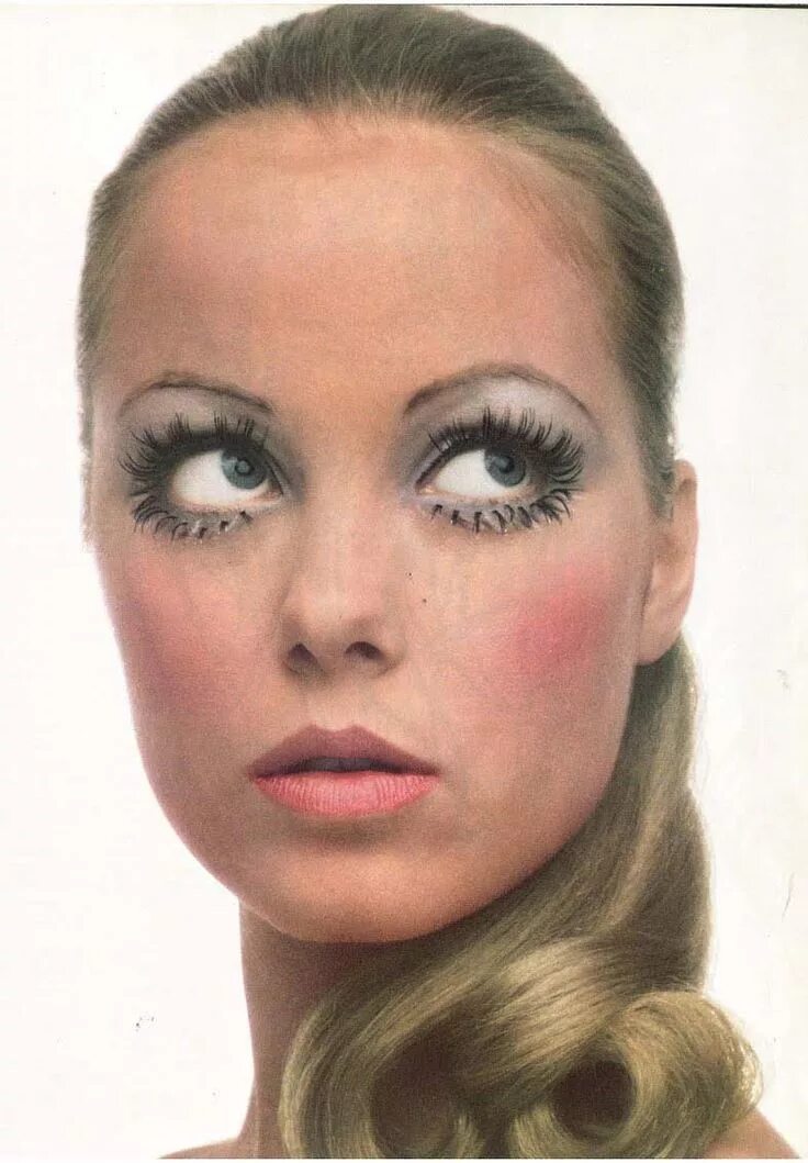 Макияж 00 х годов #1960s #60s #mod #makeup #lower #bottom #lashes #vintage #style Vintage makeup l