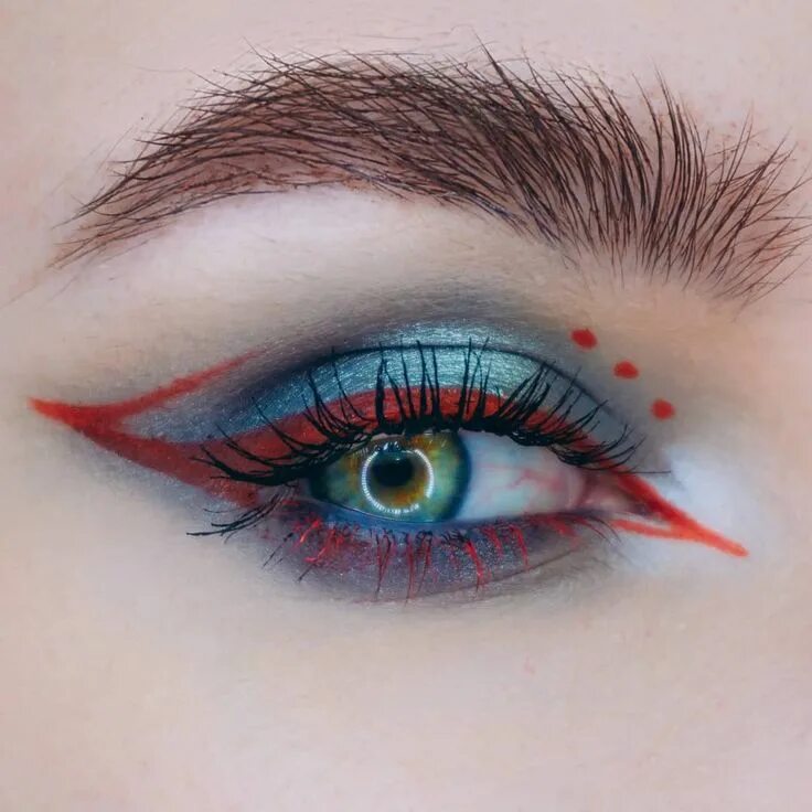 Макияж 1 глаза "Mi piace": 1,960, commenti: 23 - Natalia Self-taught MUA (@blyskitka) su Instag