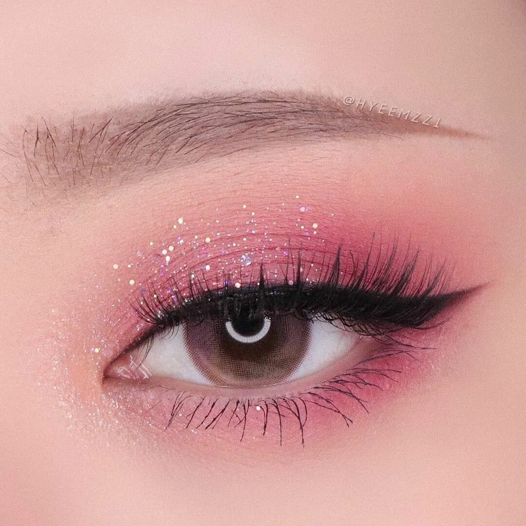 Макияж 1 глаза Pin su ｍａｋｅｕｐ Idee per il trucco, Trucco degli occhi rosa, Trucco degli occhi gl