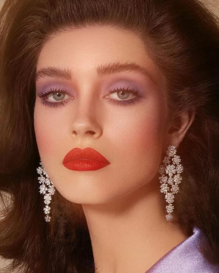 Макияж 100 лет Pin on HAIR & MAKEUP 1980s makeup and hair, 70s makeup, 1980s makeup