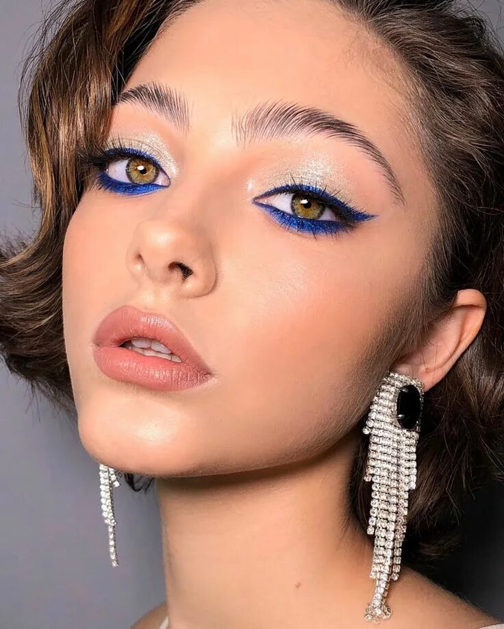 Макияж 11 Secret of beauty: Super mask to radically eliminate dark circles and bags under 
