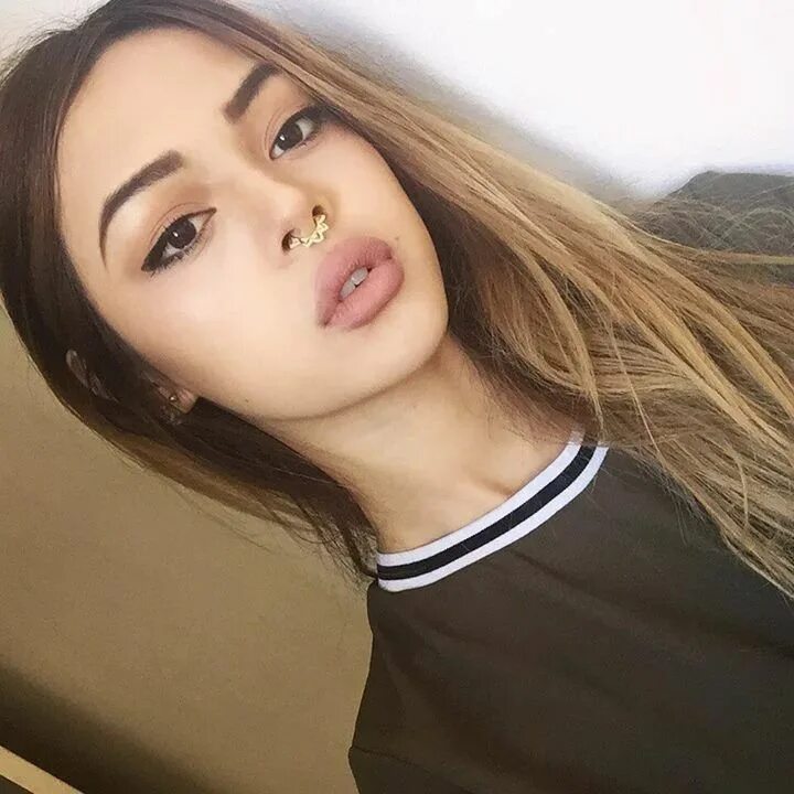 Макияж 17 лет filipino septum piercing - Google Search Makeup inspiration, Hair makeup, Lily m