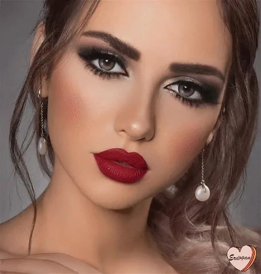 Макияж 18 Find & Share on GIPHY Wedding makeup, Bridal makeup red lips, Classy makeup