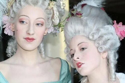 Макияж 18 века Image in ᙢ ᶏɽἰᏋ Ƈᶏɲɖỿ collection by Ʈђἰʂ Iᵴɲ'ʈ ᙢ ᶓ 18th century hairstyles, Mari