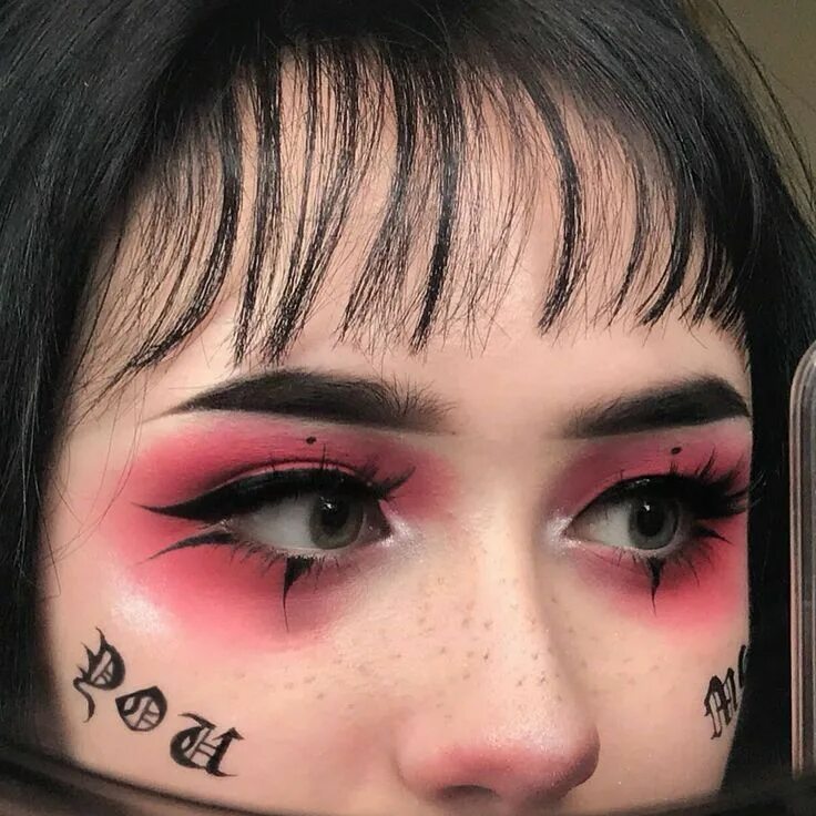Макияж 19 Pin de stefa en Makeup Maquillaje de ojos artistico, Maquillaje de ojos loco, Ma