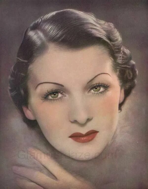 Макияж 1930 года The History of 1930s Makeup - 1930 to 1939 - Glamour Daze 1930s makeup, Vintage 