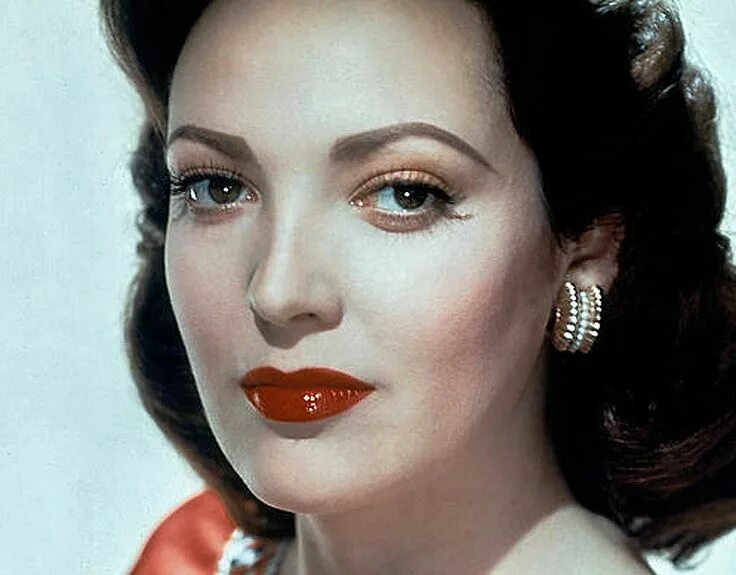 Макияж 1940 х годов Famous 1940s Hollywood Faces and their Make-up 1940s hairstyles, Vintage makeup,