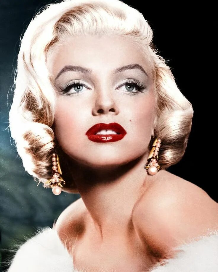 Макияж 1950 годов Marilyn Monroe on Instagram: "Forever In Our Hearts Our Loving Angel Marilyn ♥" 
