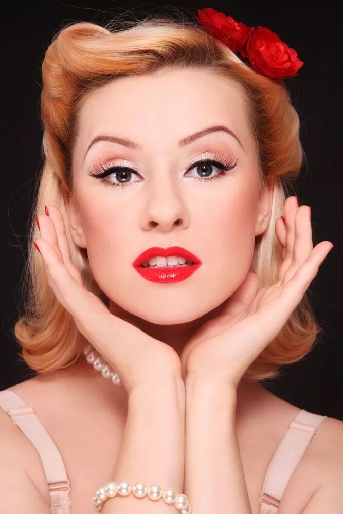 Макияж 1950 годов 42 Pin Up Hairstyles That Scream Rockabilly hair, Pin up hair, Retro hairstyles