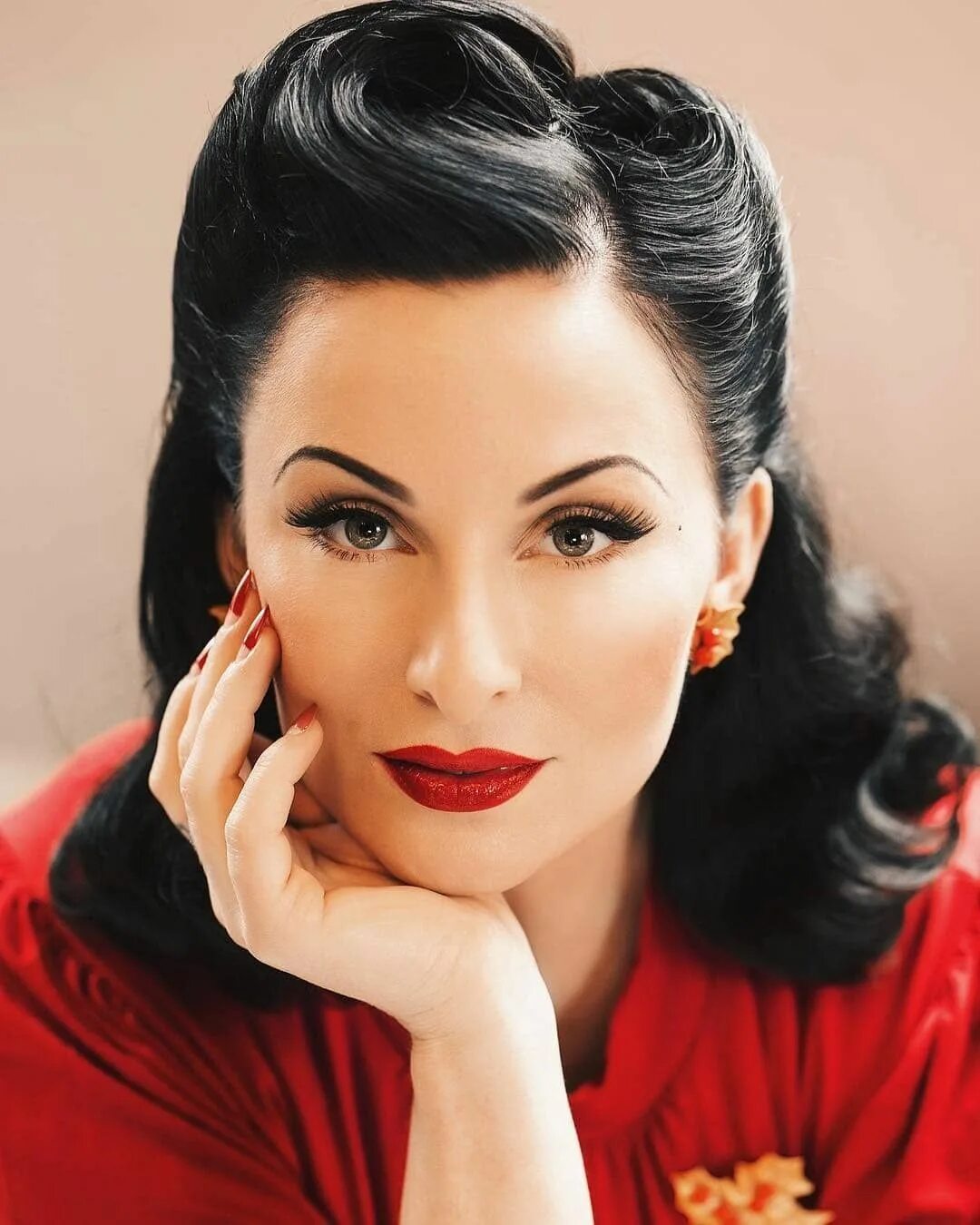 Макияж 1950 годов @ava_elderwood Life is too short to not go where your heart leads Alex Elle #pin