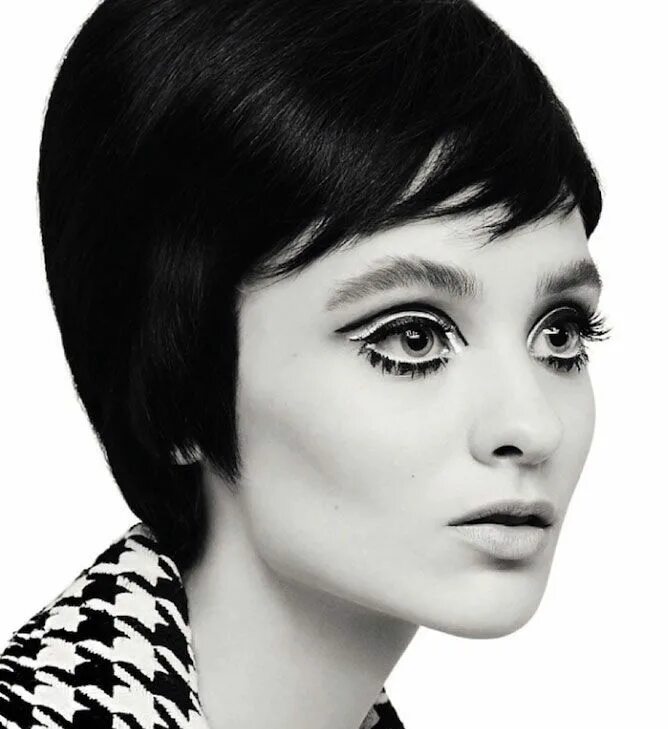 Макияж 1960 годов Makeup Trends Jaren 60 - Jaren 60 make up, Kapsels en Volle wenkbrauwen