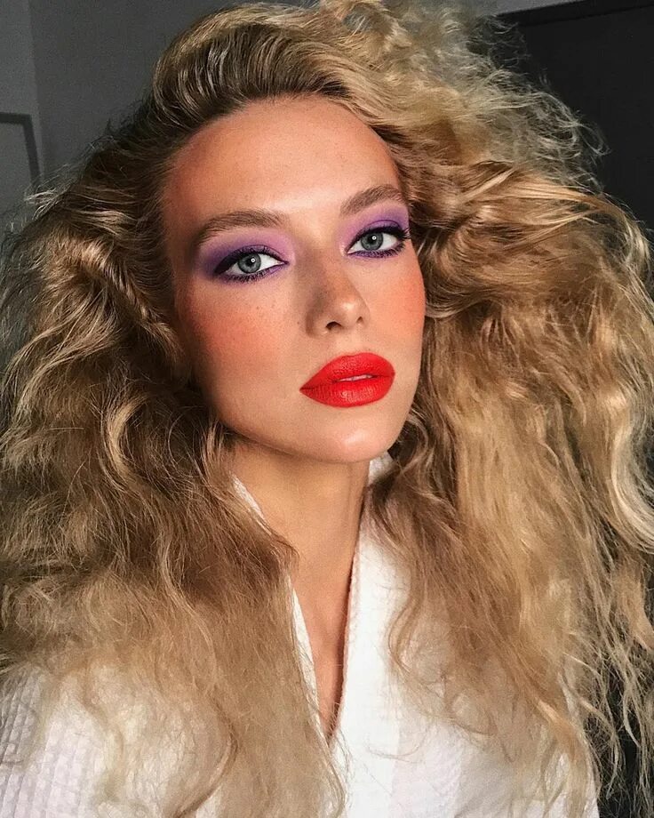 Макияж 1990 года Here’s What To Buy At Sephora’s Final 50% Off Sale 80s makeup looks, 1980s makeu
