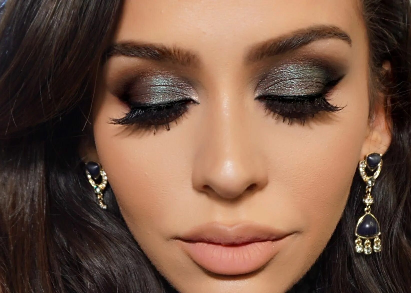 Макияж 2 Pinterest: allymcelhone Makeup for black women, Dramatic makeup, Fall makeup tut