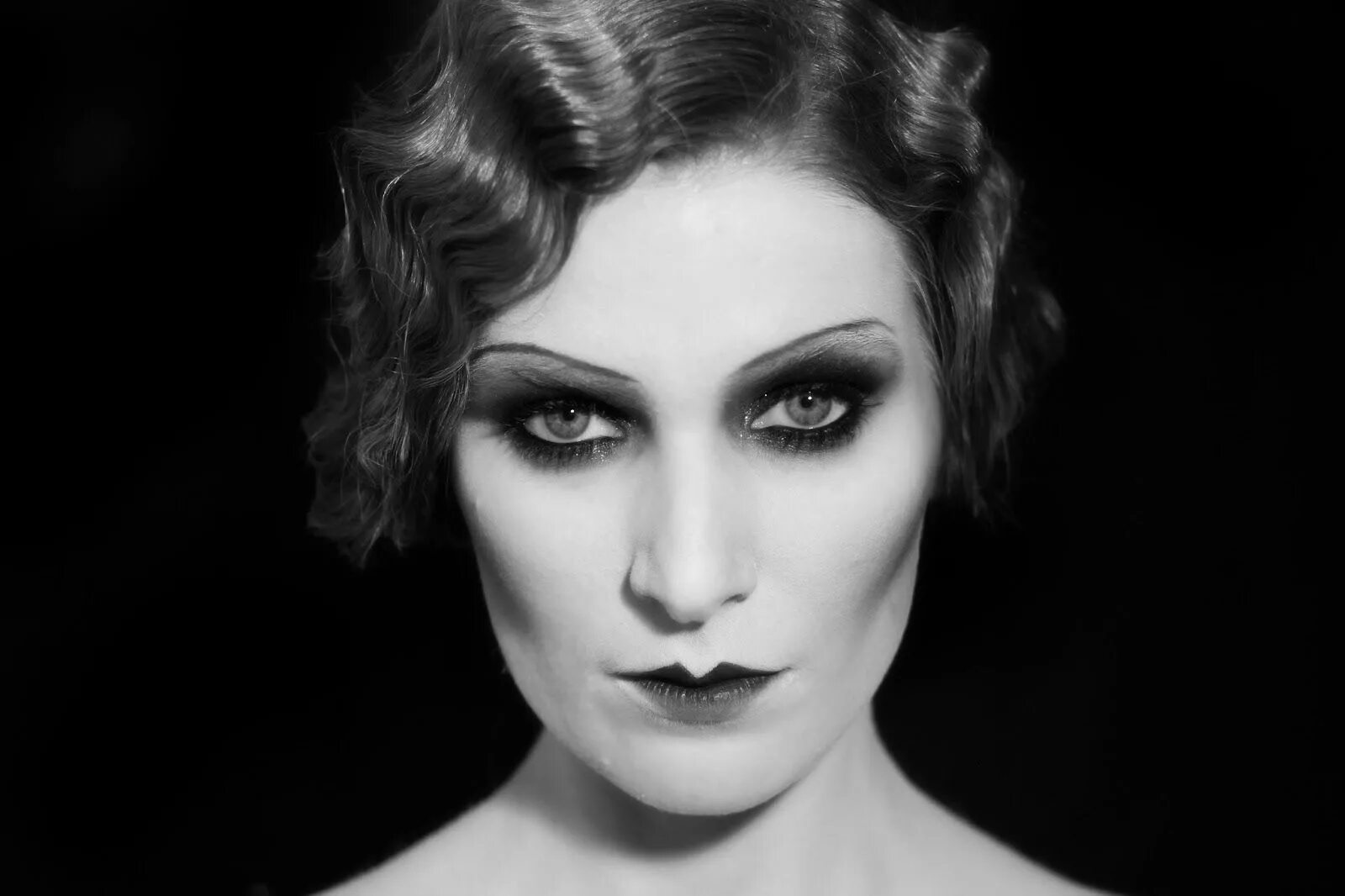 Макияж 20 El ojo de las Grayas Maquillaje años 20, Maquillaje estilo años 20, Maquillaje d