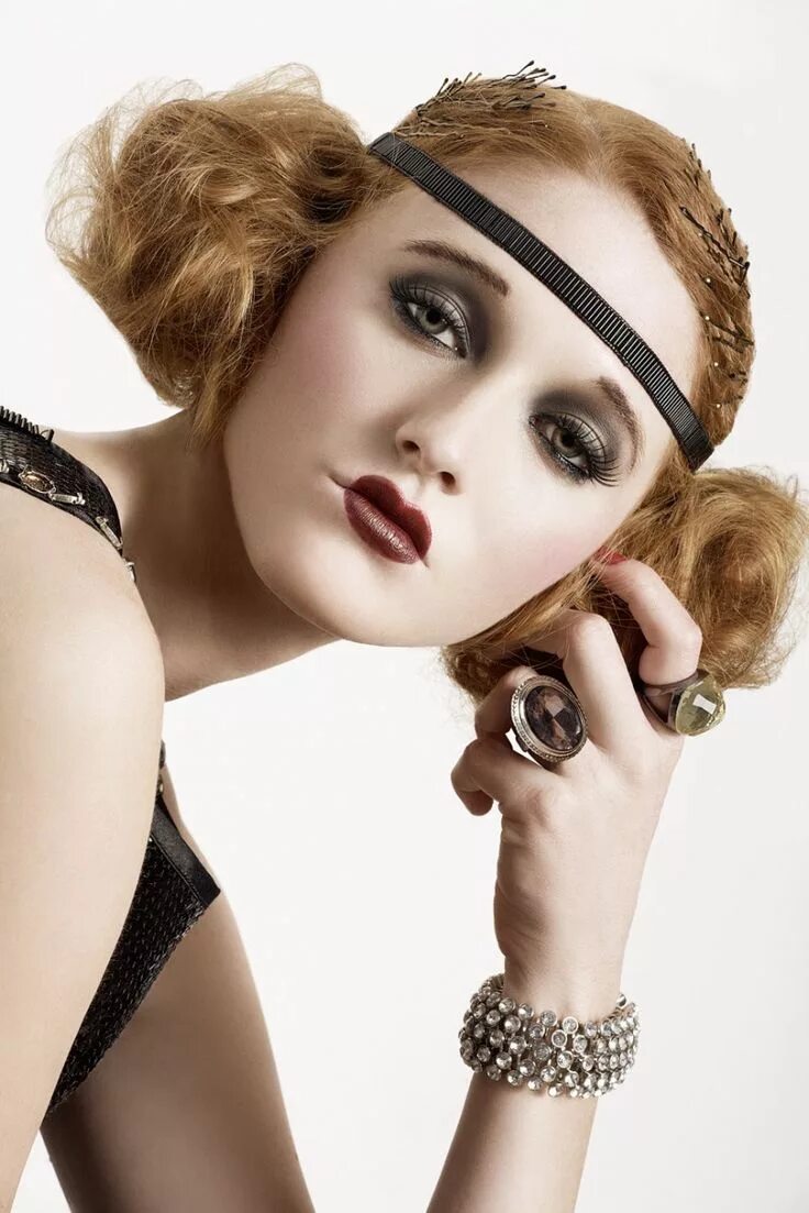 Макияж 20 30 годов What Was the Flapper Era? (with pictures) Flapper makeup, 20s makeup, Makeup ins