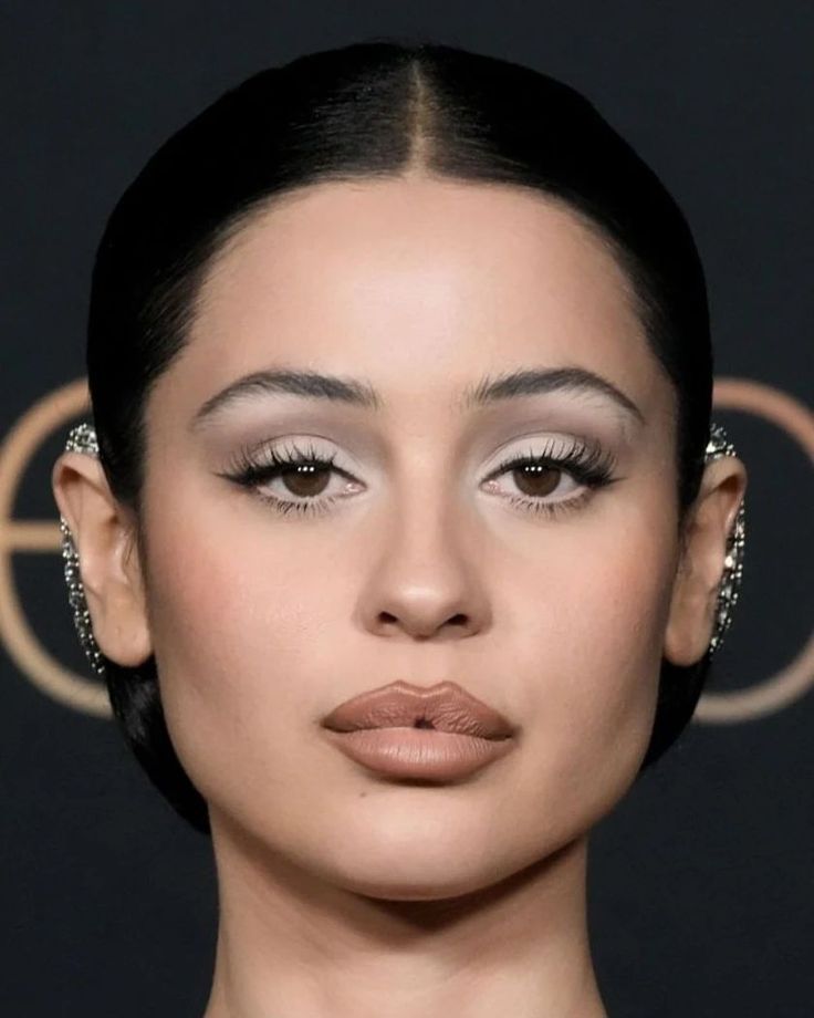 Макияж 2000 SLFMag Swag makeup, Makeup, 2000s makeup