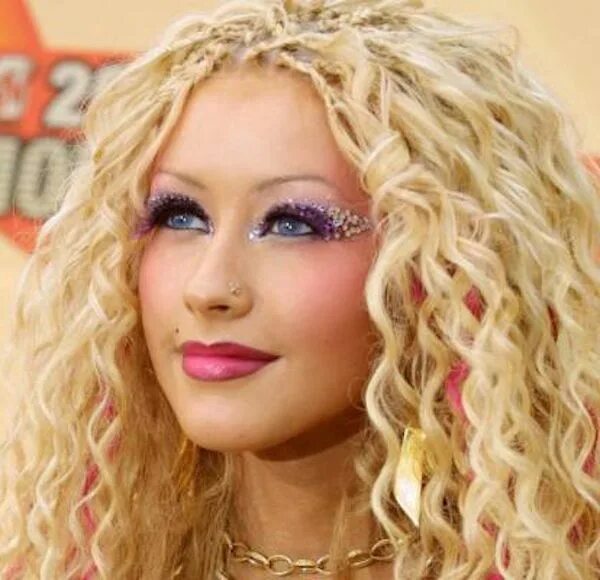 Макияж 2000 годов 2000s Beauty Trends We Predict Will Make a Comeback - RY in 2024 Early 2000s mak