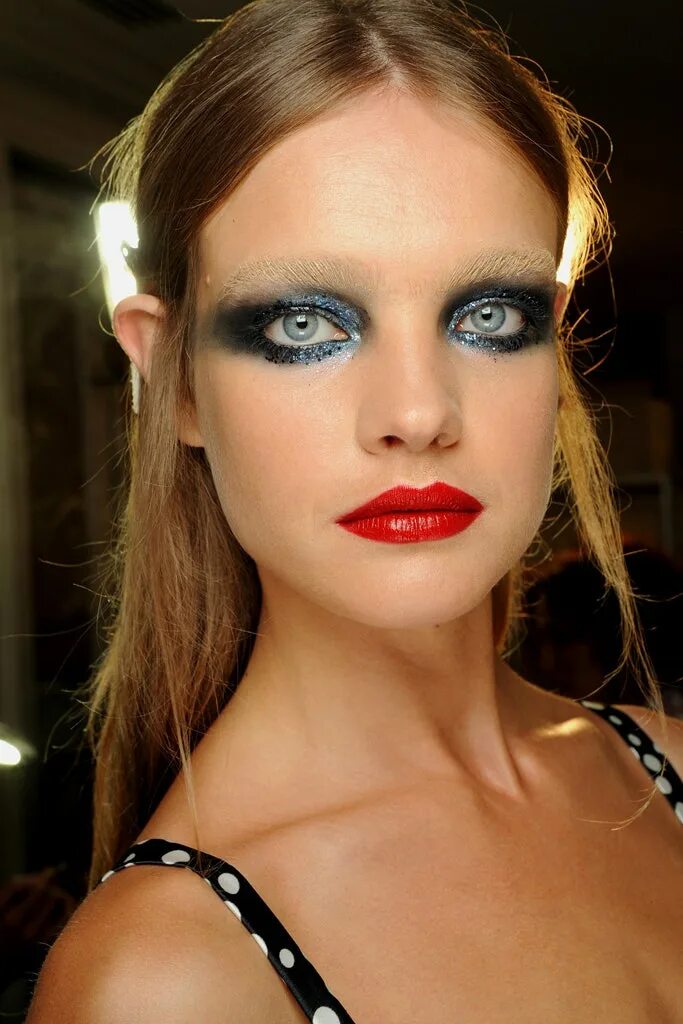 Макияж 2004 года Givenchy Spring 2010 Couture Collection Vogue