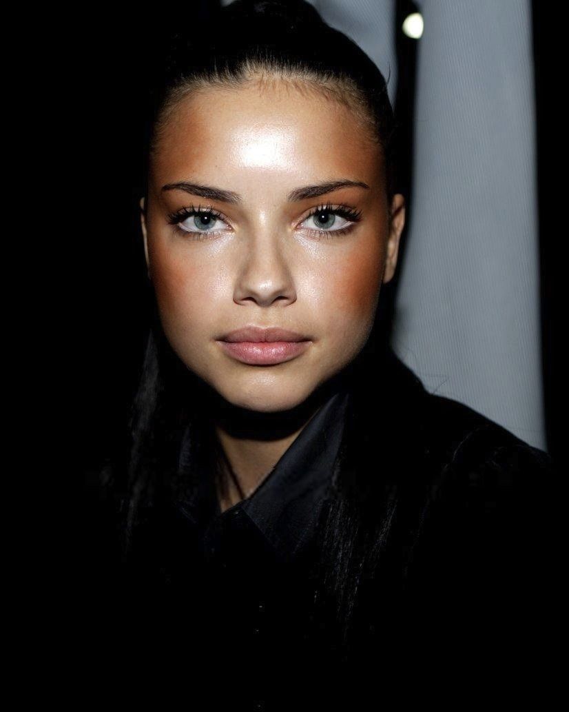 Макияж 2006 года Adriana Lima fanblog Adriana lima young, Adriana lima, Lima