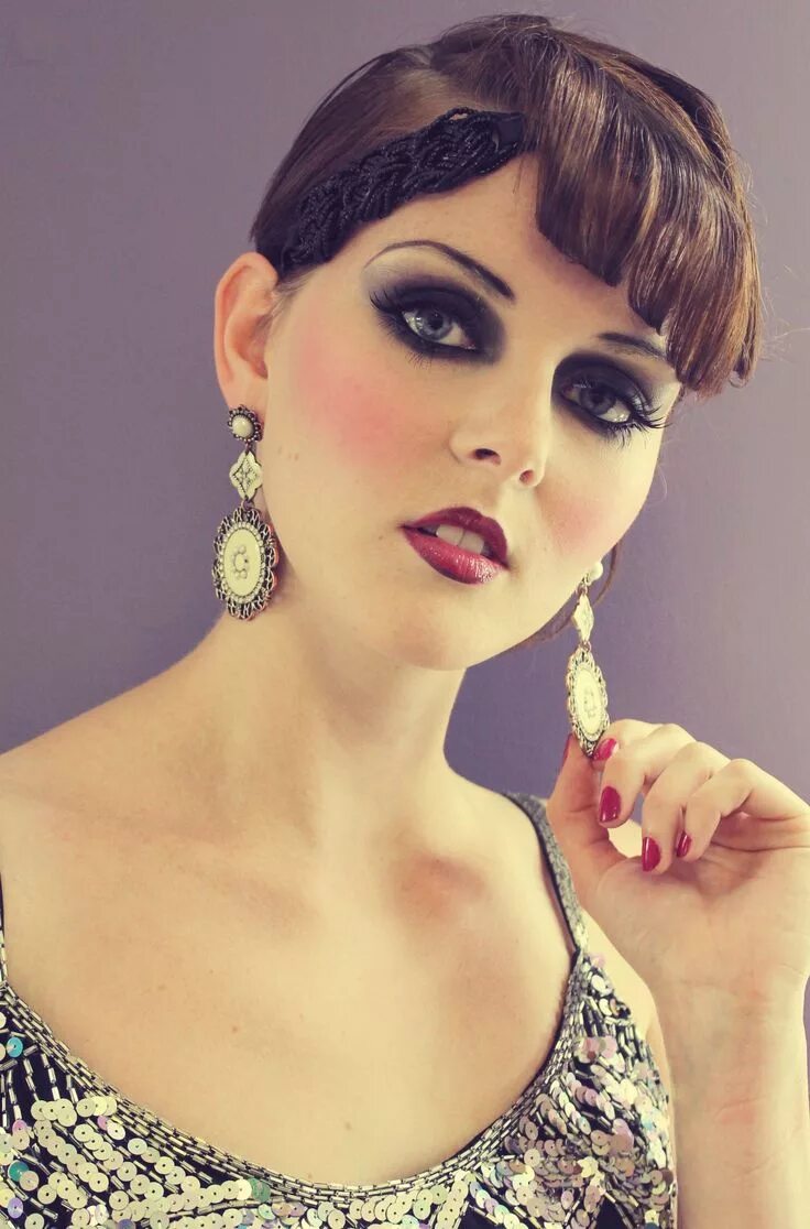 Макияж 2007 х годов 1920's makeup look. I like how its a full color version of what women wore as ma