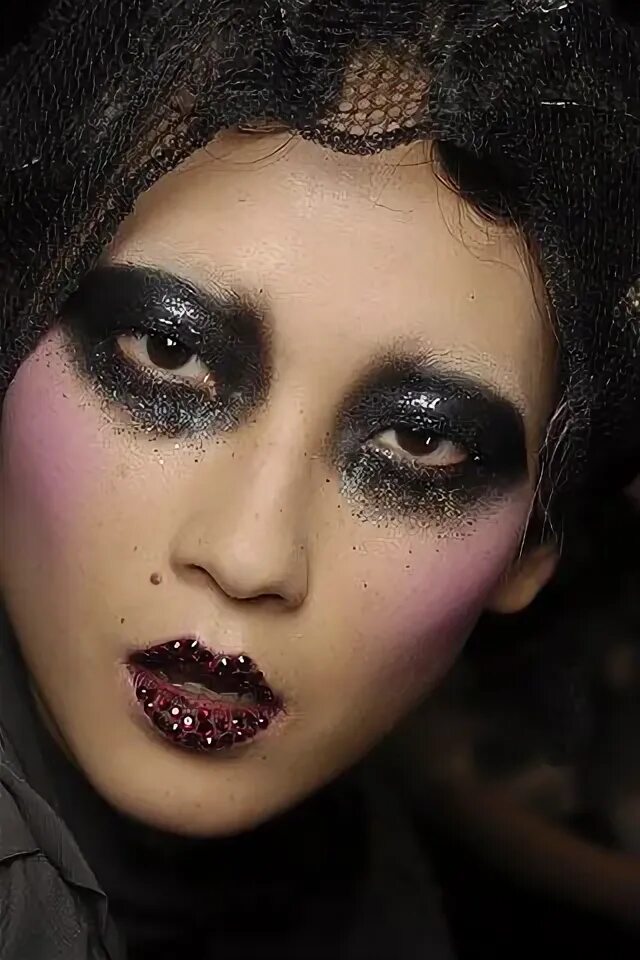 Макияж 2008 года PAT McGRATH Trendy makeup, Glittery eyes, Makeup