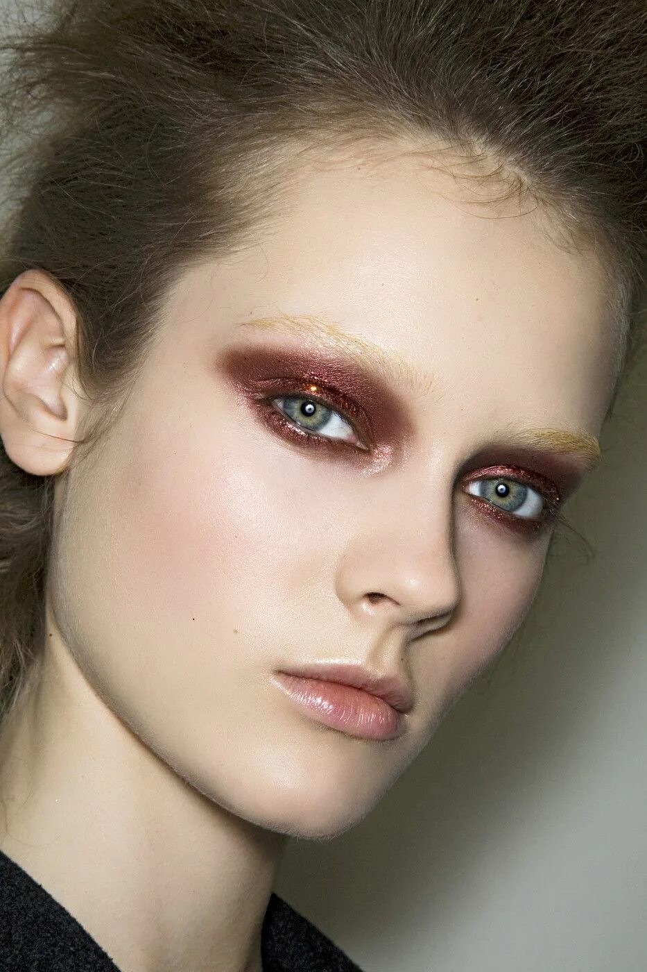 Макияж 2009 года Prada at Milan Fashion Week Fall 2009 Fashion makeup, Editorial makeup, Runway m