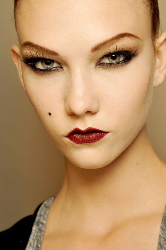 Макияж 2009 года Jean Paul Gaultier Fall 2009 Couture Collection Vogue