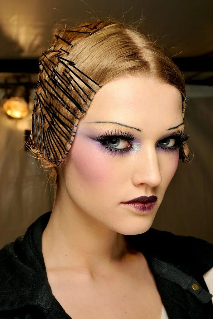 Макияж 2010 х годов Christian Dior Fall 2009 Ready-to-Wear Collection Vogue
