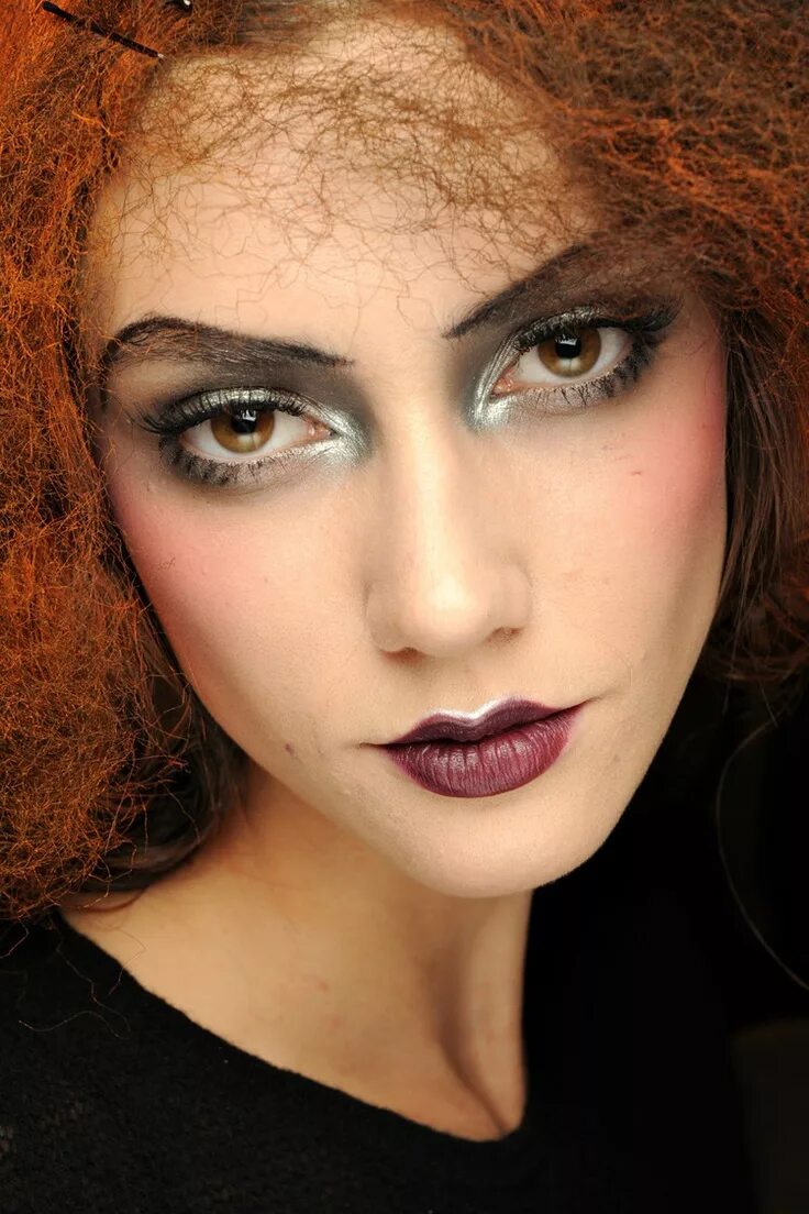 Макияж 2010 х годов Pat McGrath's Most Mesmerising Beauty Looks Photo makeup, Flapper makeup, Coutur