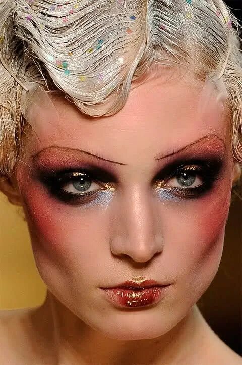 Макияж 2010 х годов Editorial 1920s makeup, Editorial makeup, Vintage makeup