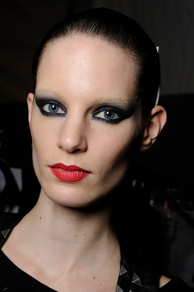 Макияж 2010 х годов Dsquared2 Fall 2010 Ready-to-Wear Collection Vogue
